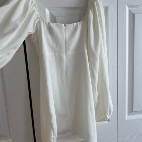 White mini dress with puffy sleeves form princess poly worn once to homecoming - Picture 2 of 4